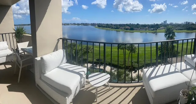 3 Kings Pool Boutique view 7